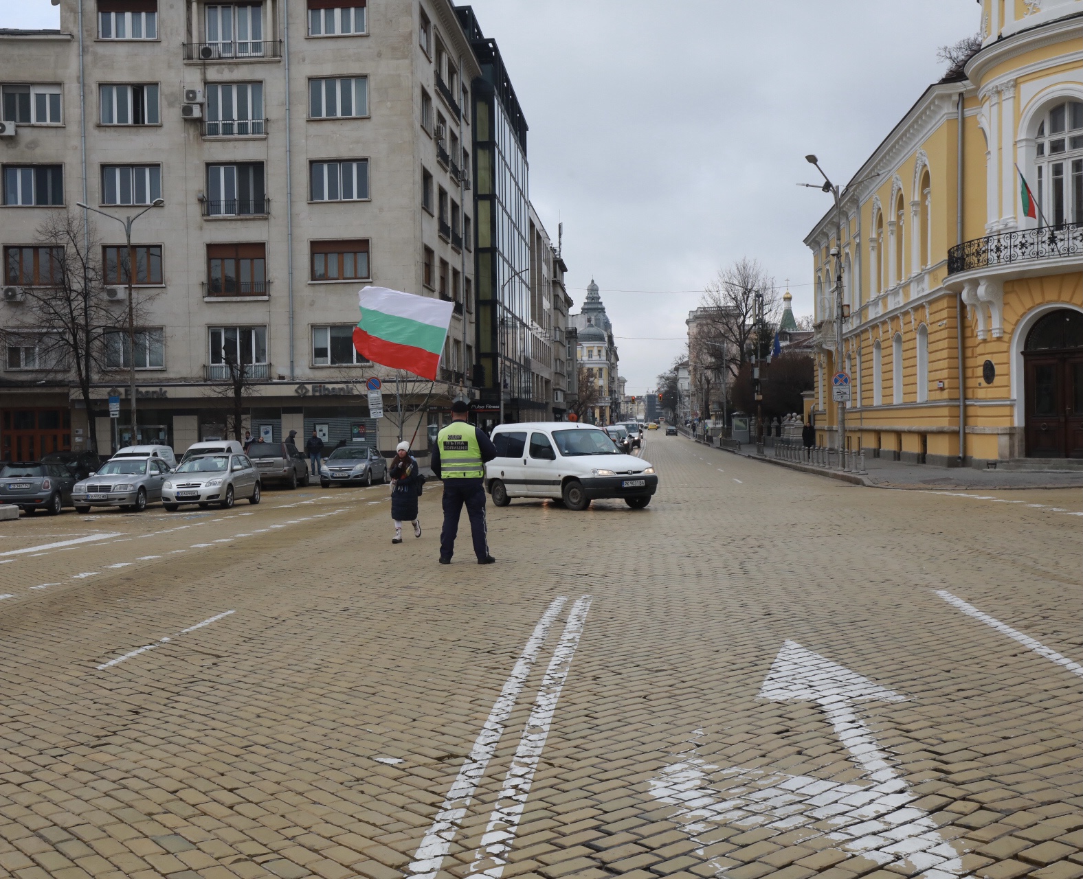 <p>В първия работен ден на депутатите: Протест на площад &quot;Народно събрание&quot;</p>