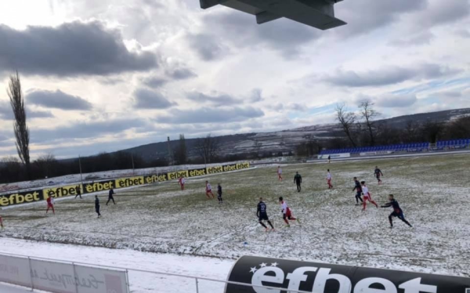 Струмска слава победи Извор (Горски извор) с 5:0 в първата