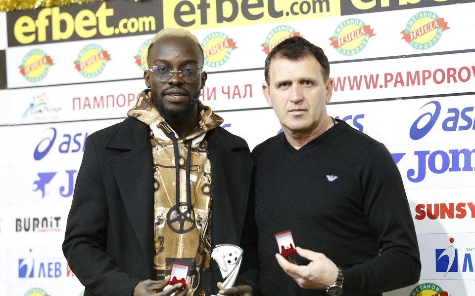 Наставникът на ЦСКА Бруно Акрапович обеща отборът да бъде по-силен