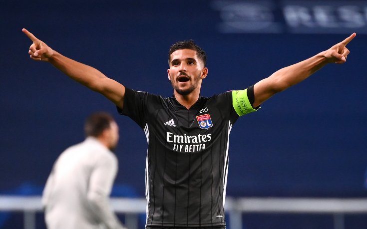 Тотнъм получава помощ от Арсенал за звездата на Лион