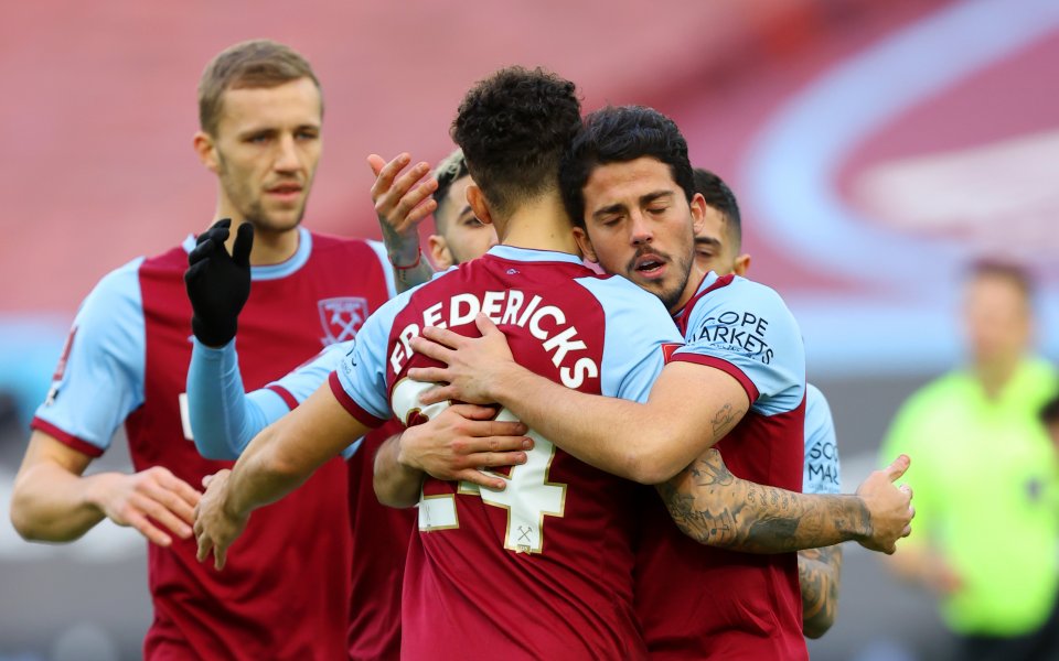 Уест Хем се класира лесно на 1/8-финалите за ФА Къп