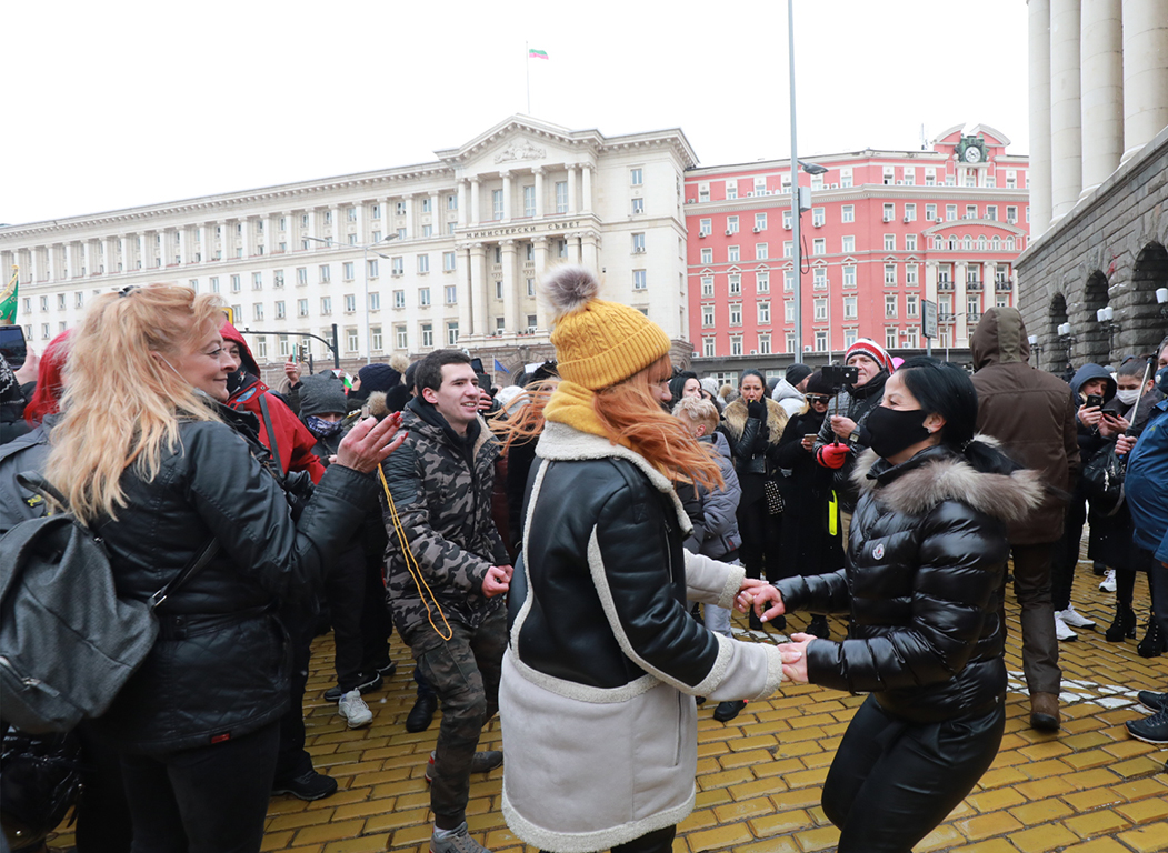 <p>Ресторантьорите излязоха на масов протест в София</p>