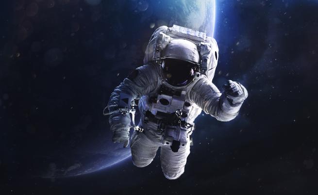 Астронавтите от НАСА излязоха в открития Космос (Видео)