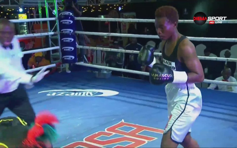 Във втората битка от "Тътенът в Дар" бе между Лолита