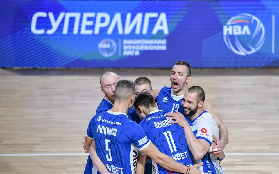 Левски победи ЦСКА с 3:2 гейма в дербито на осмия