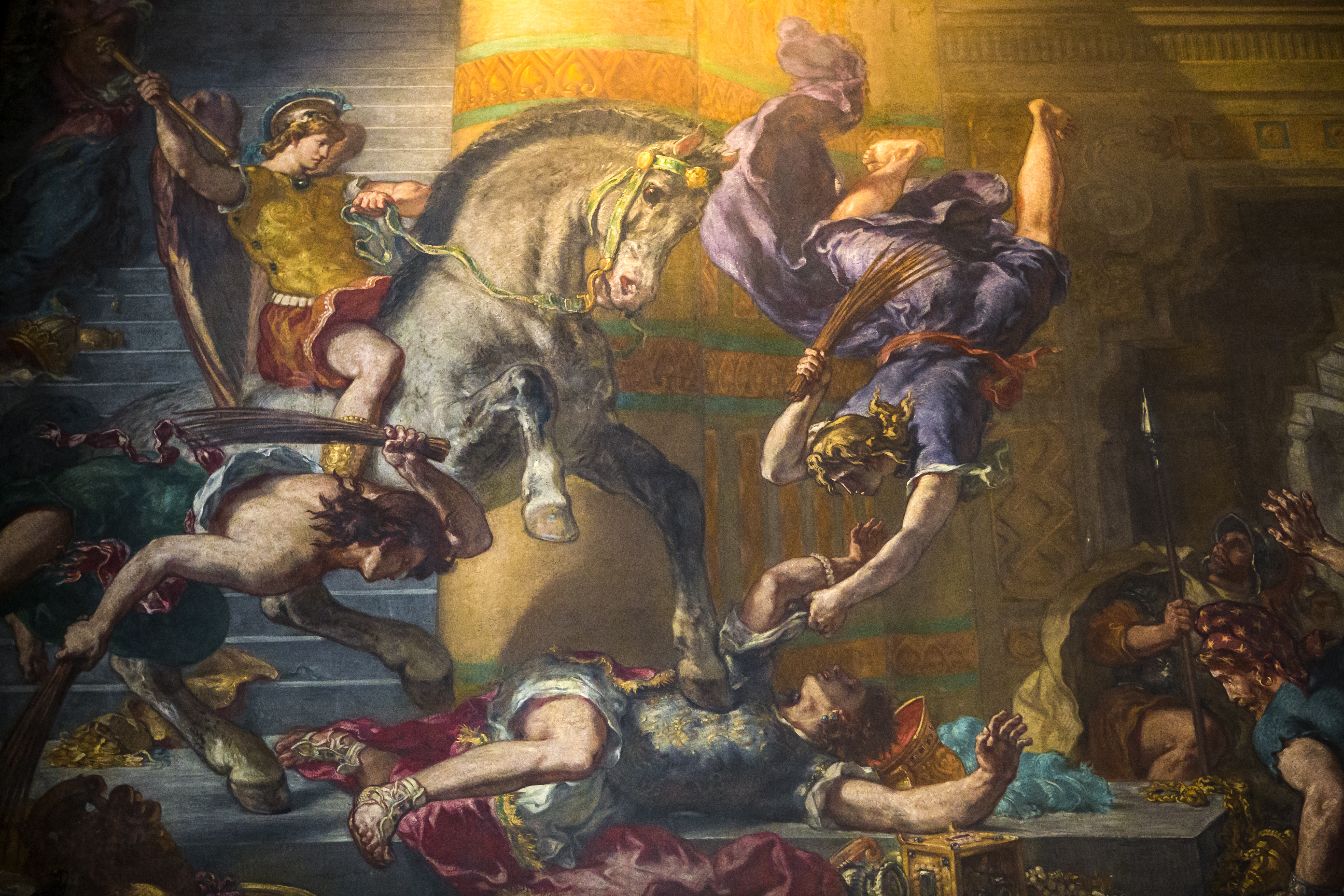 <p><strong>Изгубен стенопис на Леонардо да Винчи</strong></p>

<p>Историята с изгубената фреска &quot;Битката при Ангиари&quot; на великия маестро започва през 1503г. На Леонардо е възложено да изработи голям стенопис, който да отбележи празненствата по случай победата на Република Флоренция над Милано в битка, състояла се на 29 юни 1440 г. Художникът,&nbsp; изобразява на стената група от окървавени коне и ездачи в яростна битка, но година по-късно се отказва от проекта. Като вероятна причина за изоставянето на работата му се посочва провал на използвана експериментално технология за рисуване на фрески. Следите на творбата се губят, след като 50 години по-късно на художника Джорджо Вазари е поръчано да нарисува в залата нова фреска &ndash; &quot;Битката за Марчиано&quot;, която покрива незавършената работа на Да Винчи, наречена &quot;Битката при Ангиари&quot;.</p>