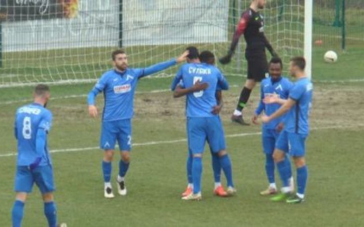 Шедьовър на Робърта донесе успех на Левски над европейския му кошмар