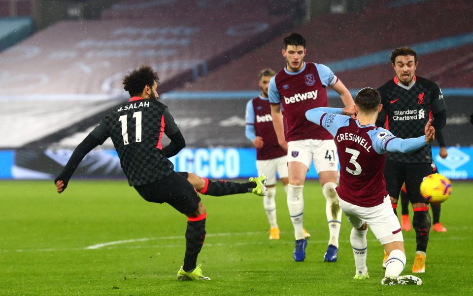 Шампионът и Уест Хем играят при резултат 0:2 в мач