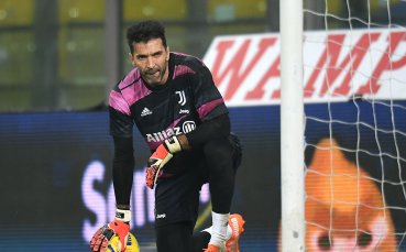 Легендата Джанлуиджи Буфон за пореден път влезе в историята Вратарят
