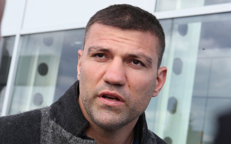 Българския боксьор, Тервел Пулев, сподели, че е получил контузия преди