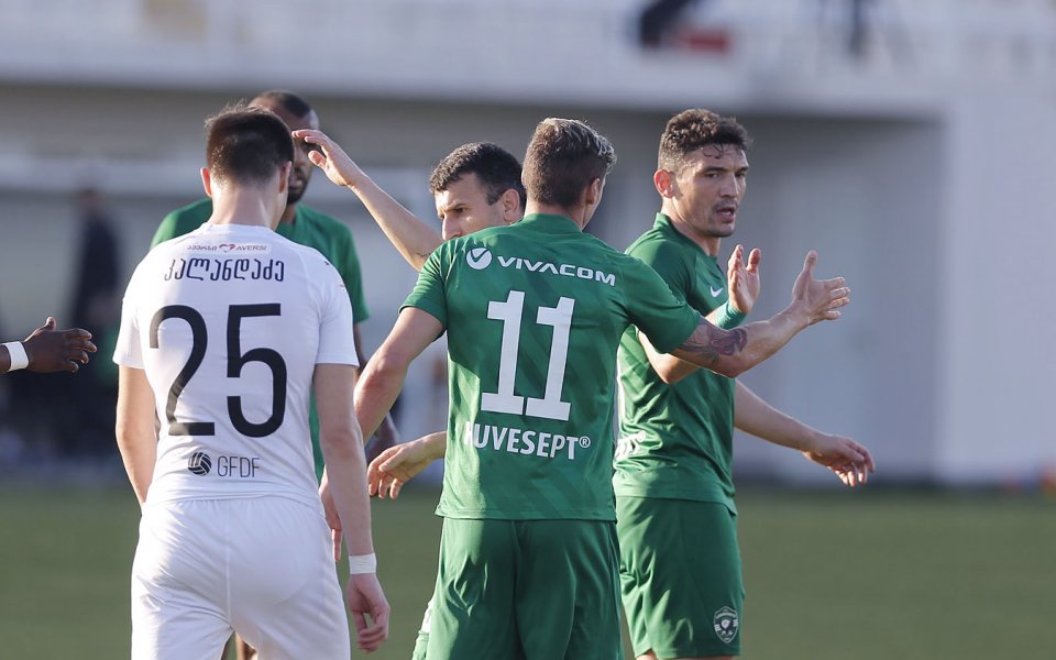 Мениджъри са предложили сръбския защитник Вуядин Савич на Луцогорец, но