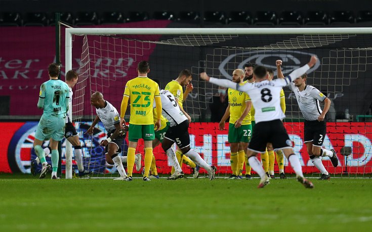 Суонси пречупи Норич и ги подгони в класирането