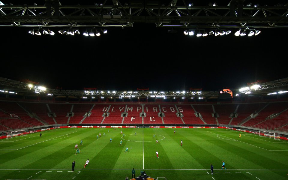 Арсенал ще домакинства на Бенфика в гръцката столица Атина в