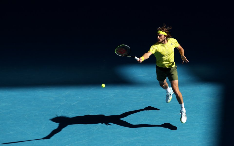 Циципас продължава към 1/4-финалите на Australian Open без игра