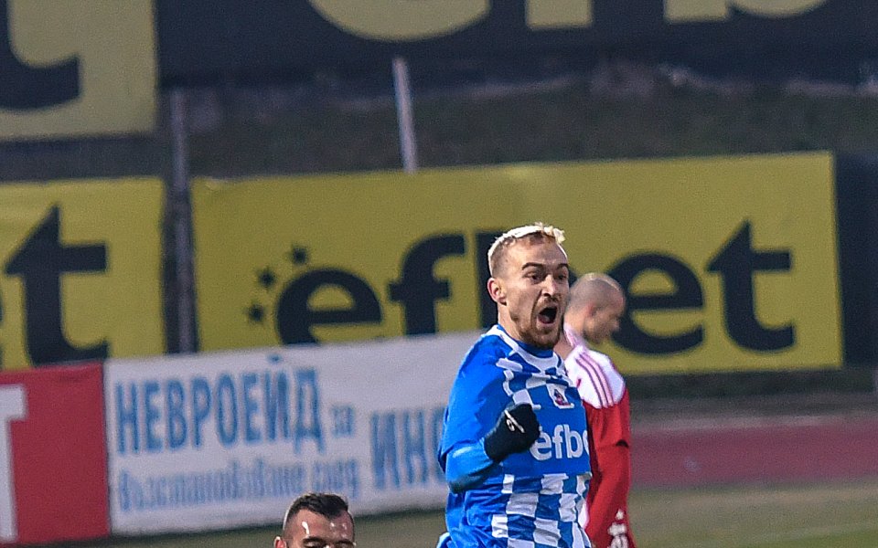 Тони Тасев беше най-добрият играч по време на срещата между