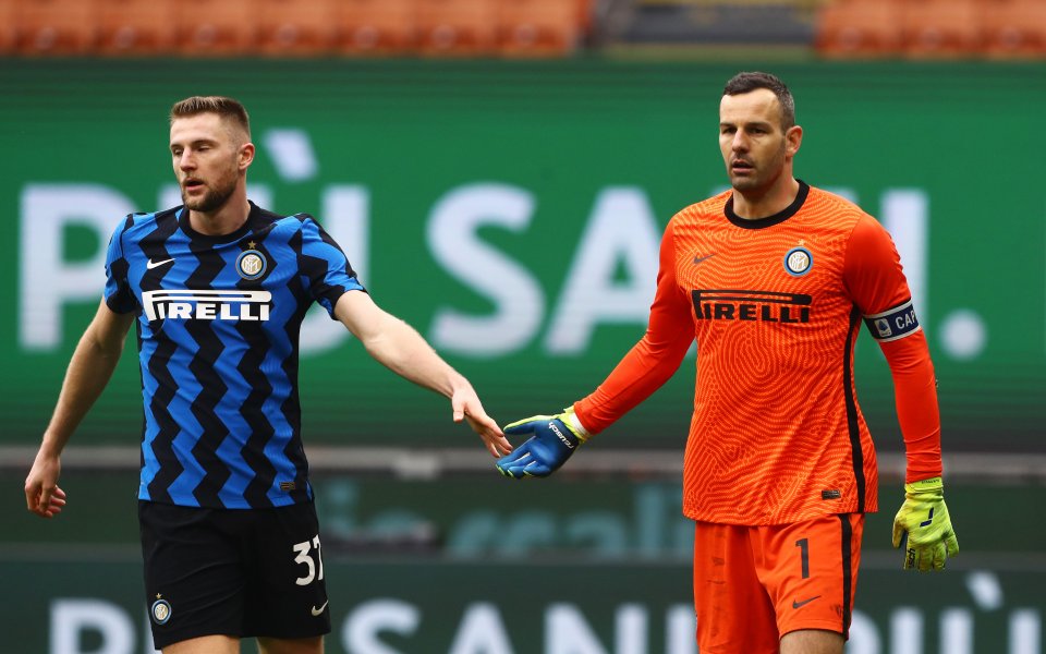 Вратарят на Интер Самир Ханданович е дал положителна проба за