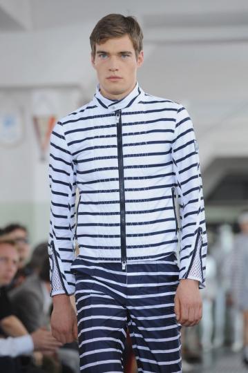 Тенденции пролет/лято 2012 - на морска вълна - снимка 78