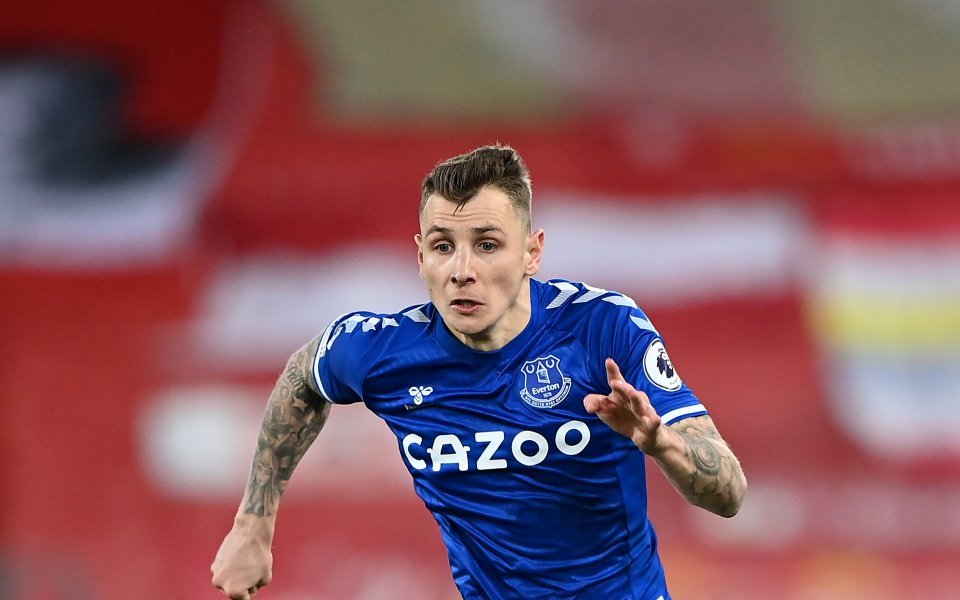 Левият бек на Евертън Люка Дин подписа нов дългосрочен договор