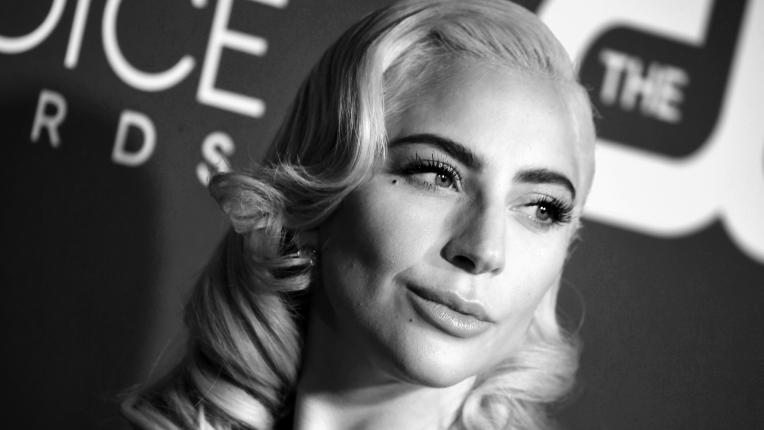  Зашеметяващата Лейди Гага във фотосесия за Vogue 