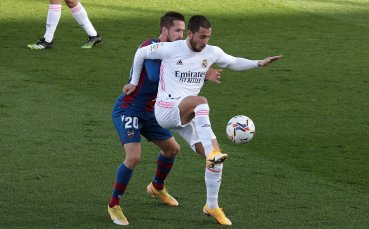 Полузащитникът Еден Азар може да напусне Реал Мадрид ако клубът