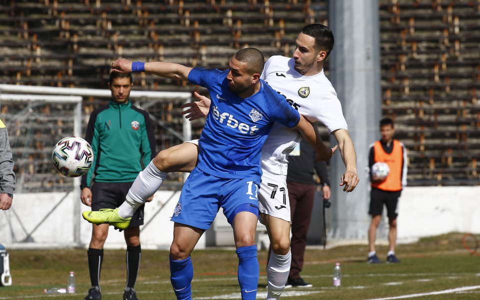 Славия и Арда играят при 1:2 в първи двубой от