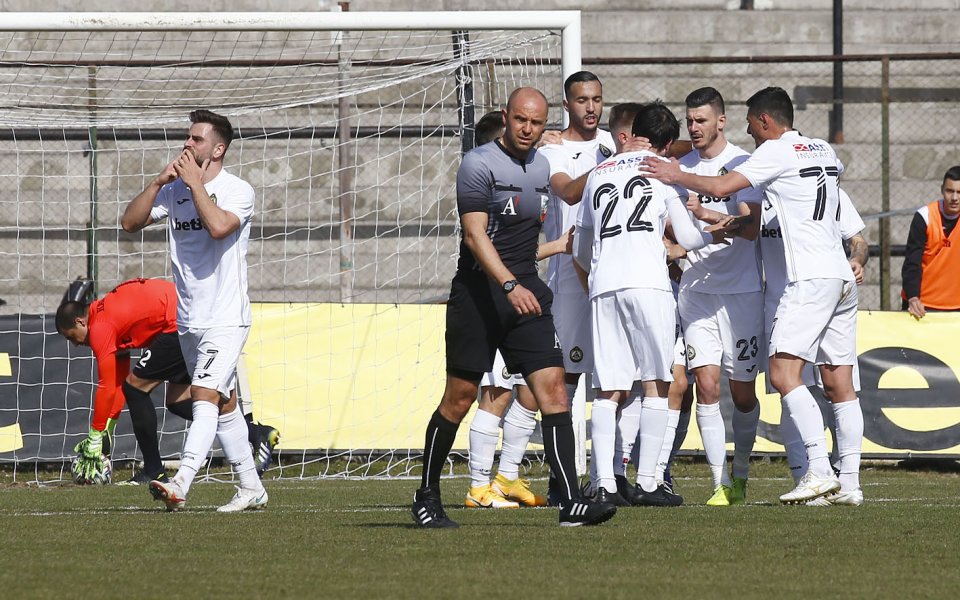 Отборът на Славия обяви групата за домакинството срещу Монтана от