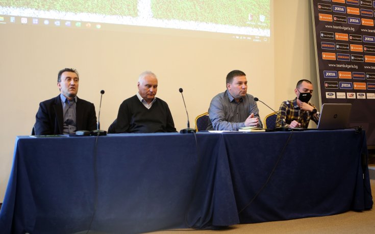 След като Гонзо скочи - шефът на реферите влезе в обяснителен режим