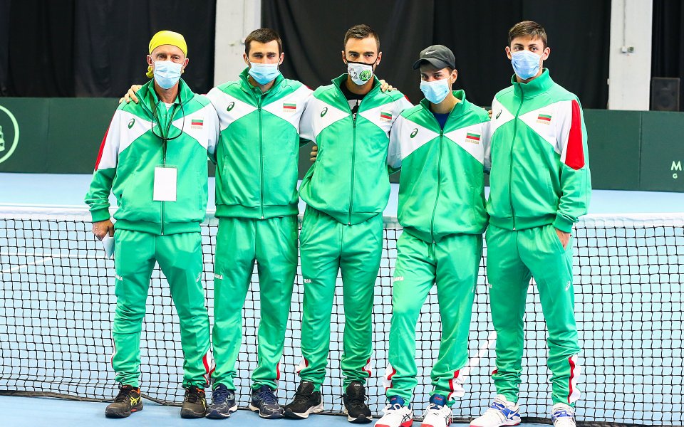 Първата ракета на България от състава за купа "Дейвис" -