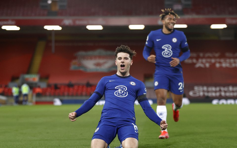 Отборите на Ливърпул и Челси играят при в един от