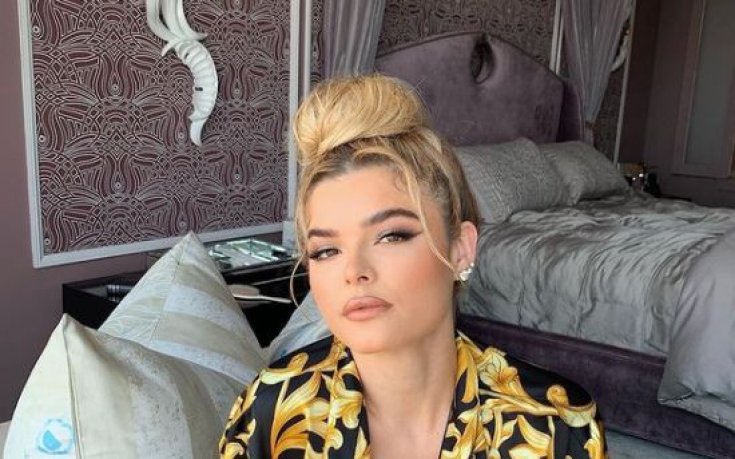 Стриптизьорката на Мейуедър предизвиква мокри сънища