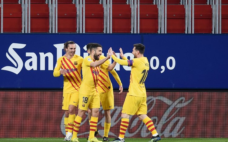 Без напрежение Барселона се справи с Осасуна и се залепи за Атлетико (галерия)