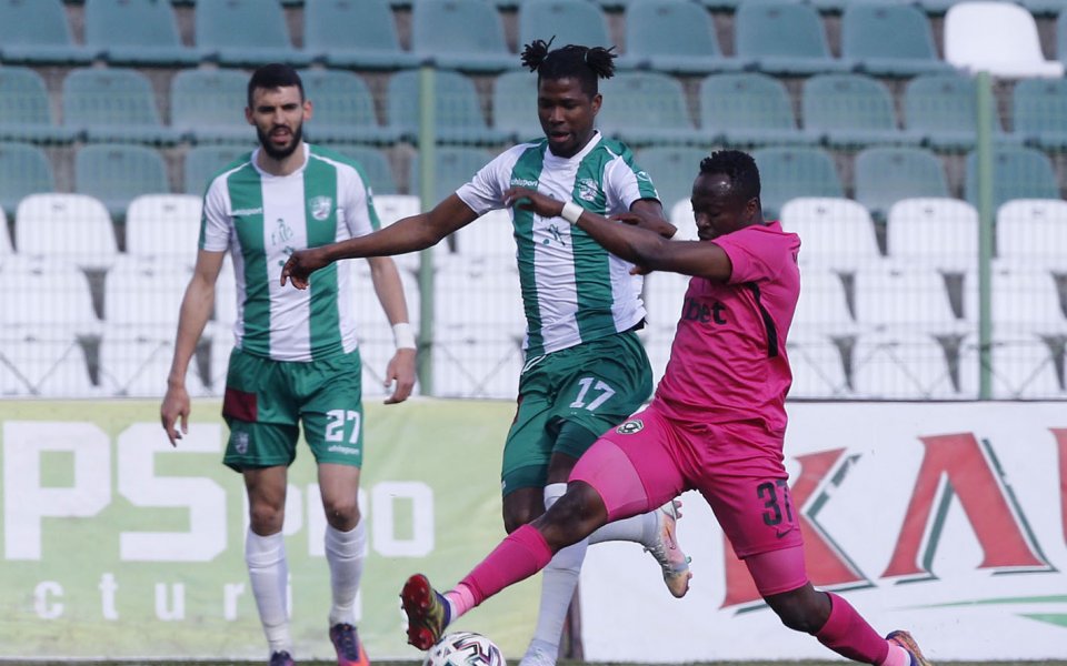 Бернар Текпетей разкри, че се надява да остане в Лудогорец