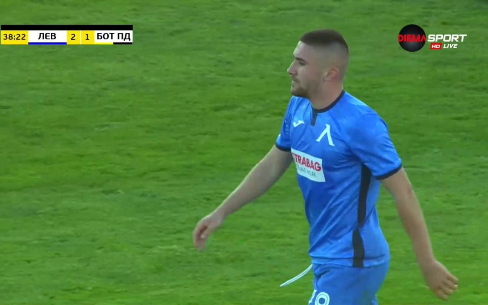 Мартин Петков направи обрата срещу Ботев Пловдив пълен още преди