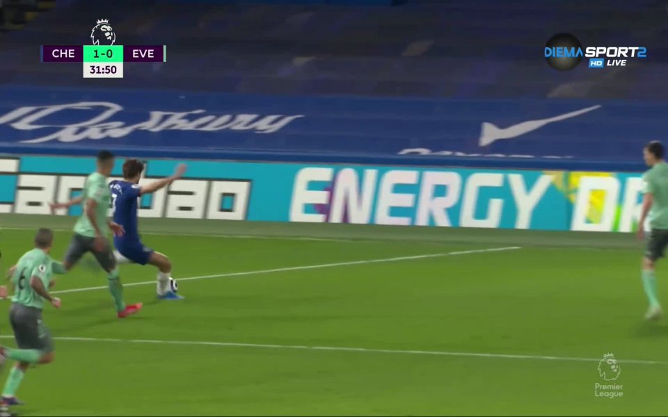 Челси и Евертън играят при 1:0 в мач от 28-ия