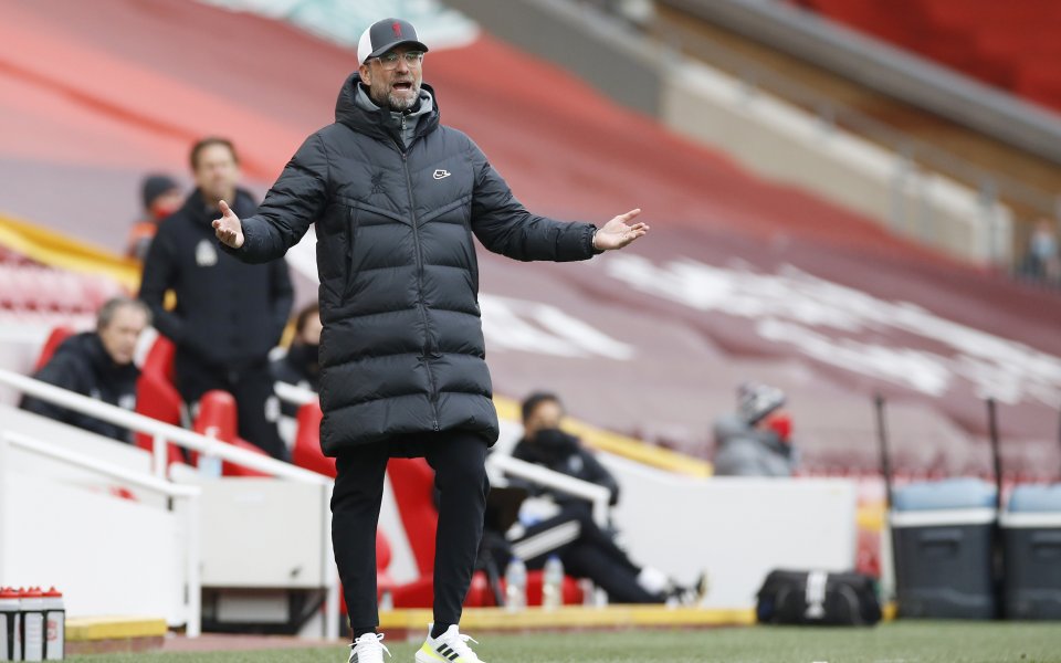 Наставникът на Ливърпул Юрген Клоп е спряганото име, което е