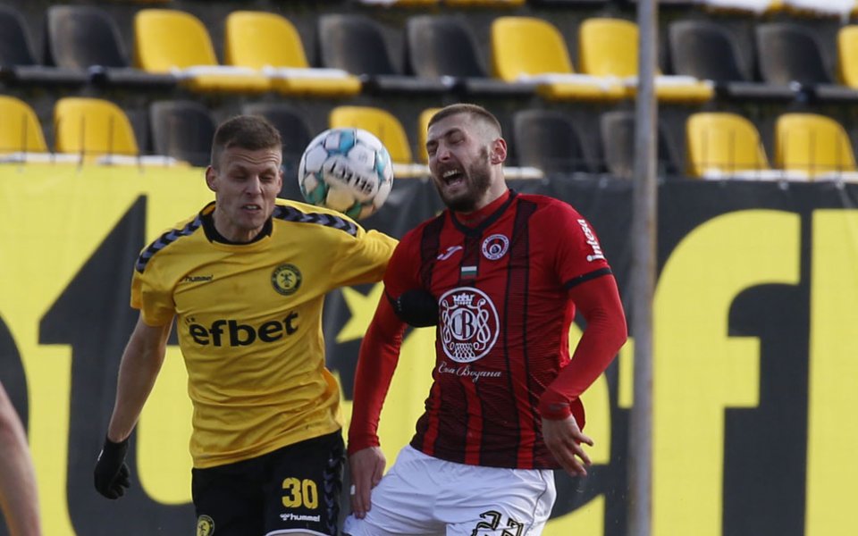 Голмайсторът на Миньор Перник Божидар Васев заяви, че равенството е