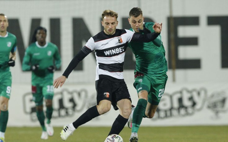 Локо Пд продължава борбата си за второто място срещу обезверен Берое