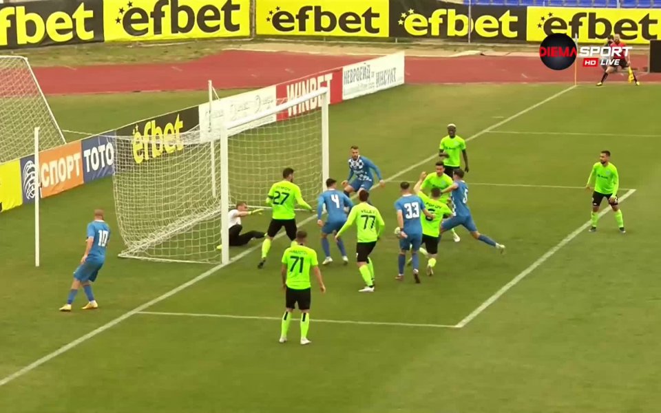 В 66-ата минута Монтана откри резултата. Най-съобразителен в наказателното поле