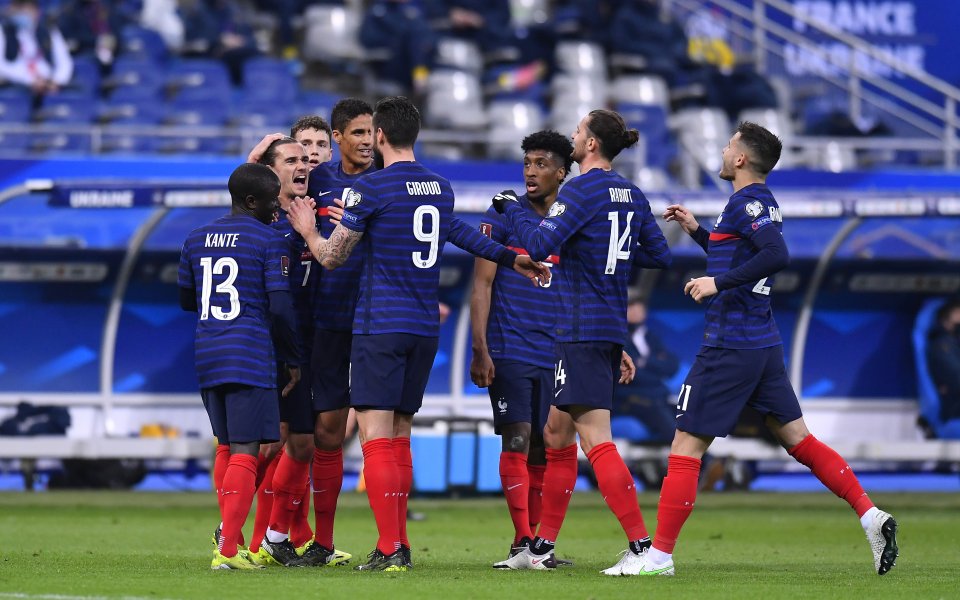Франция и Украйна играят при резултат 1:0 в първи мач