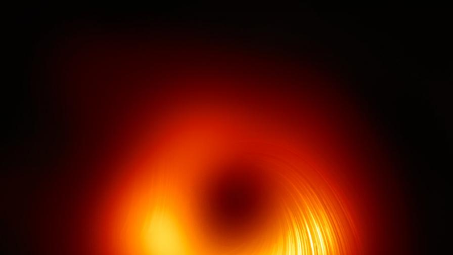 Първата снимка на черна дупка получи "ъпгрейд"