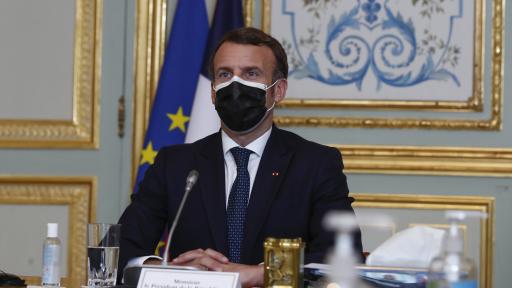  Макрон се ядоса на 