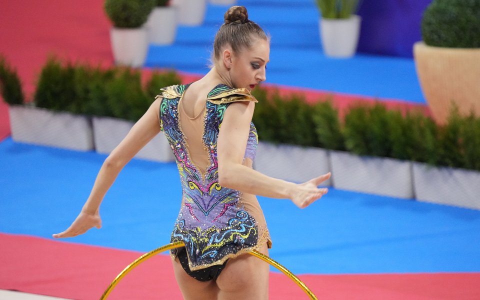 Около 115 състезателки от 28 клуба от цялата страна ще