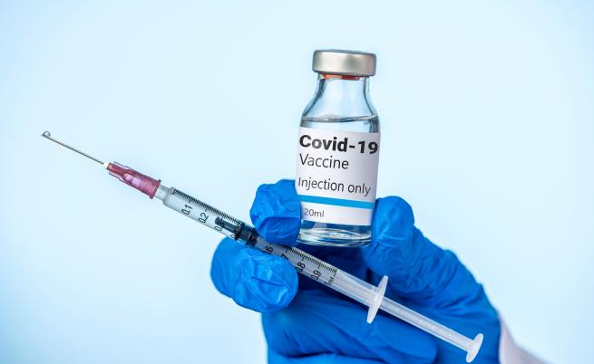 39% от българите се информират за COVID ваксините от официални източници