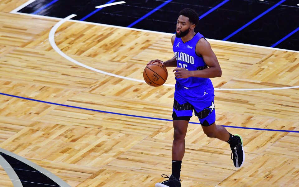 Лос Анджелис Клипърс имаше аванс от 16 точки, но допусна