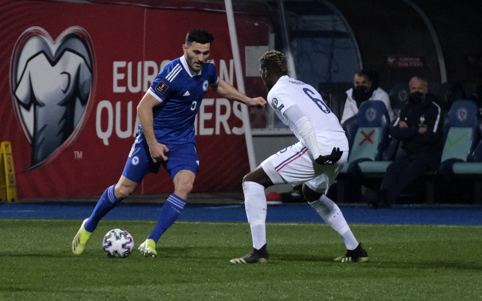 Босна и Херцеговина и Франция играят при 0:1 във втори