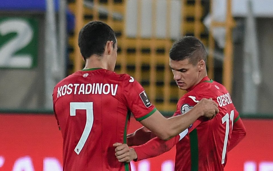 Трима национали играха с капитанската лента срещу Северна Ирландия (0:0).