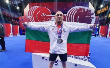 Българинът Валентин Генчев спечели бронз в двубоя в категория до