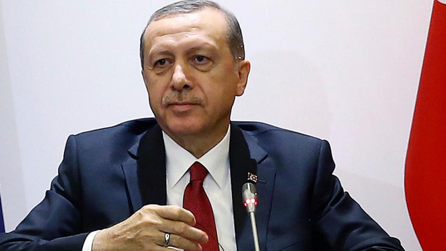Ердоган си е поставил три дози ковид ваксина