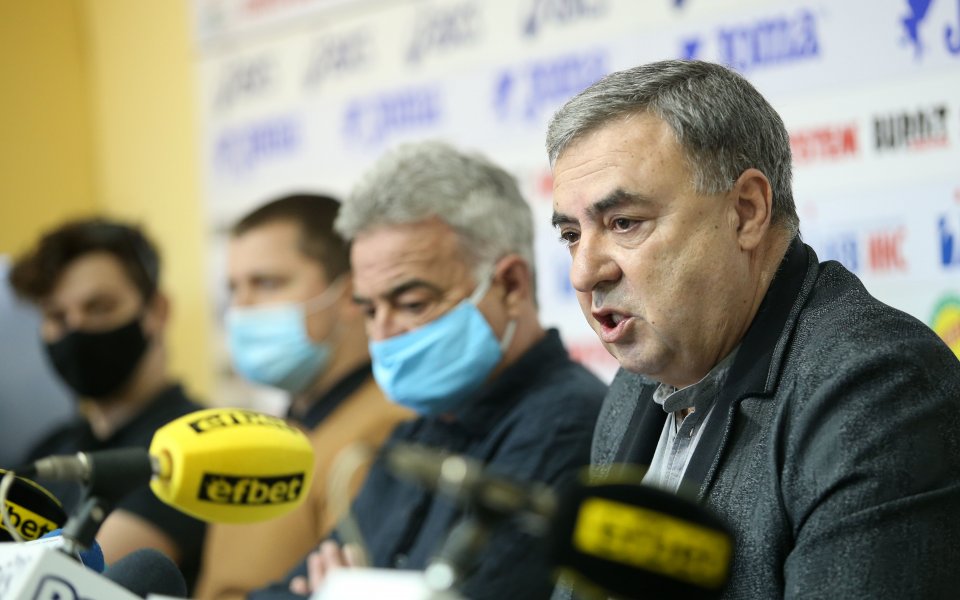 Извънредна пресконференция на БФ Плувни спортове