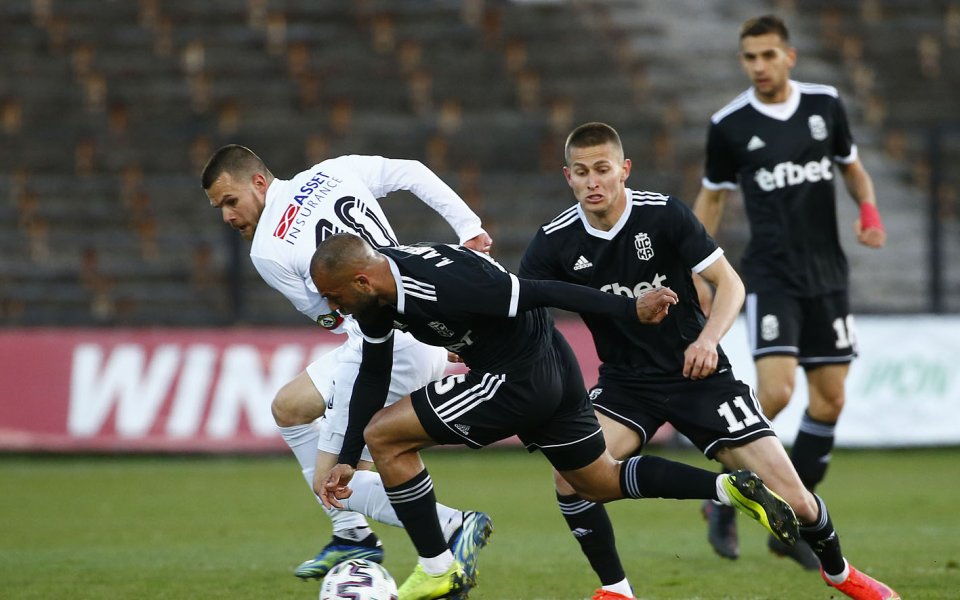 Славия и ЦСКА 1948 играят при 0:0 в поредния мач